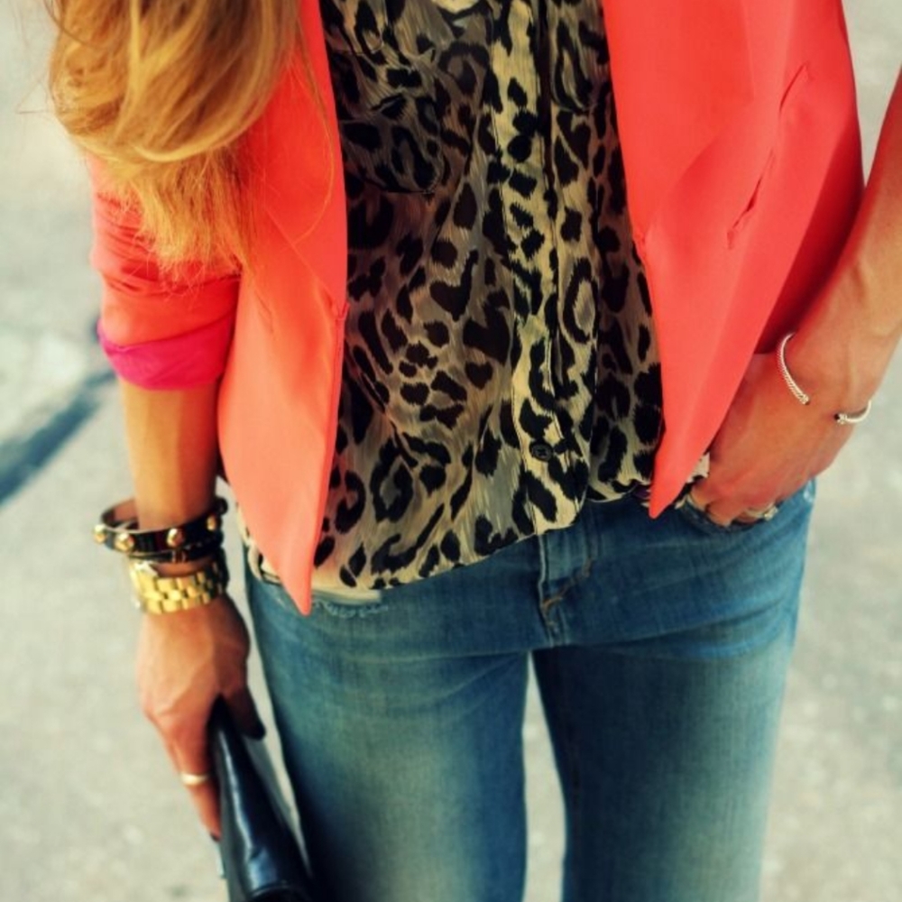 MOVING SALE! EUC H&M Coral Textured Blazer